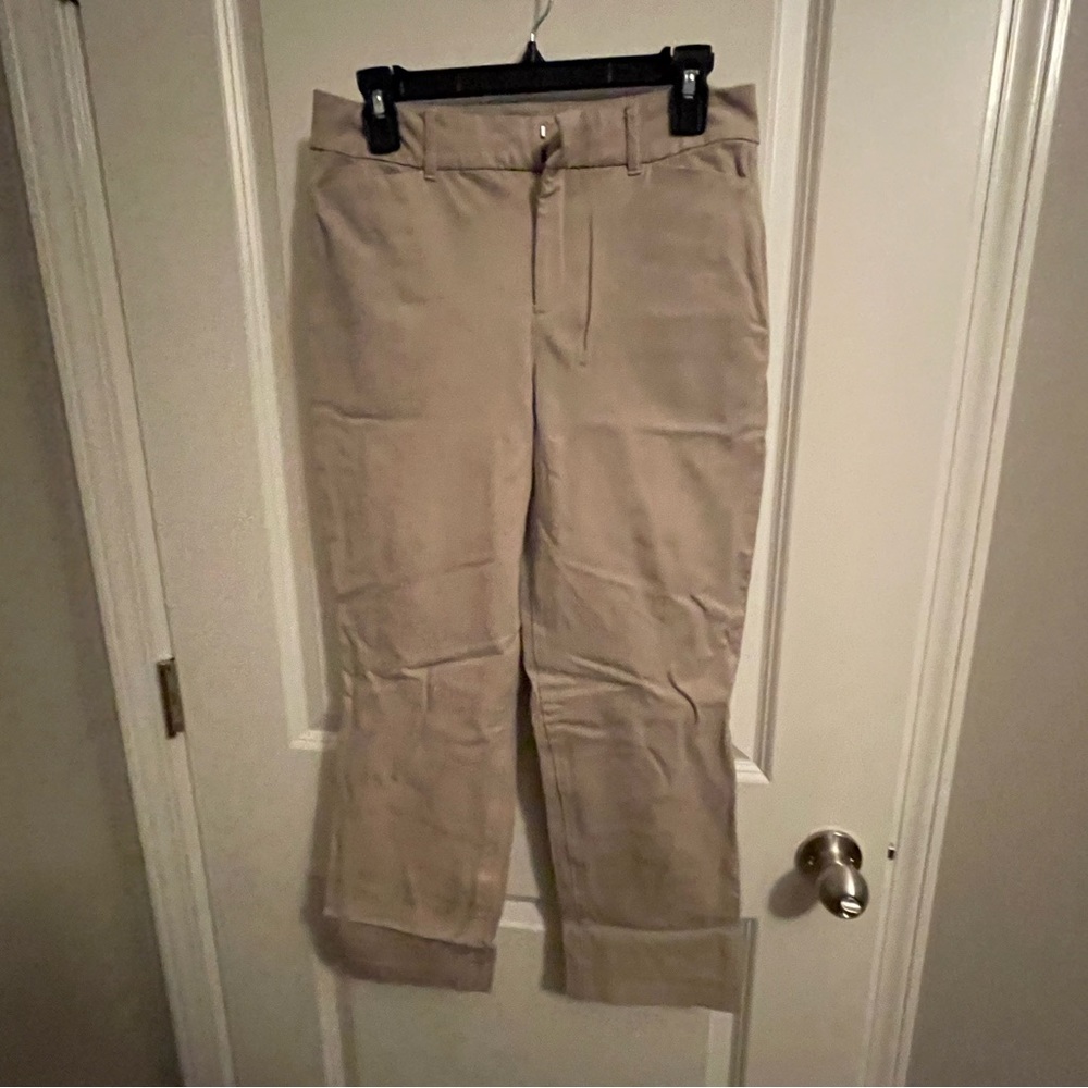 Tan Old Navy Women’s Pixie Ankle Pants-Size 8